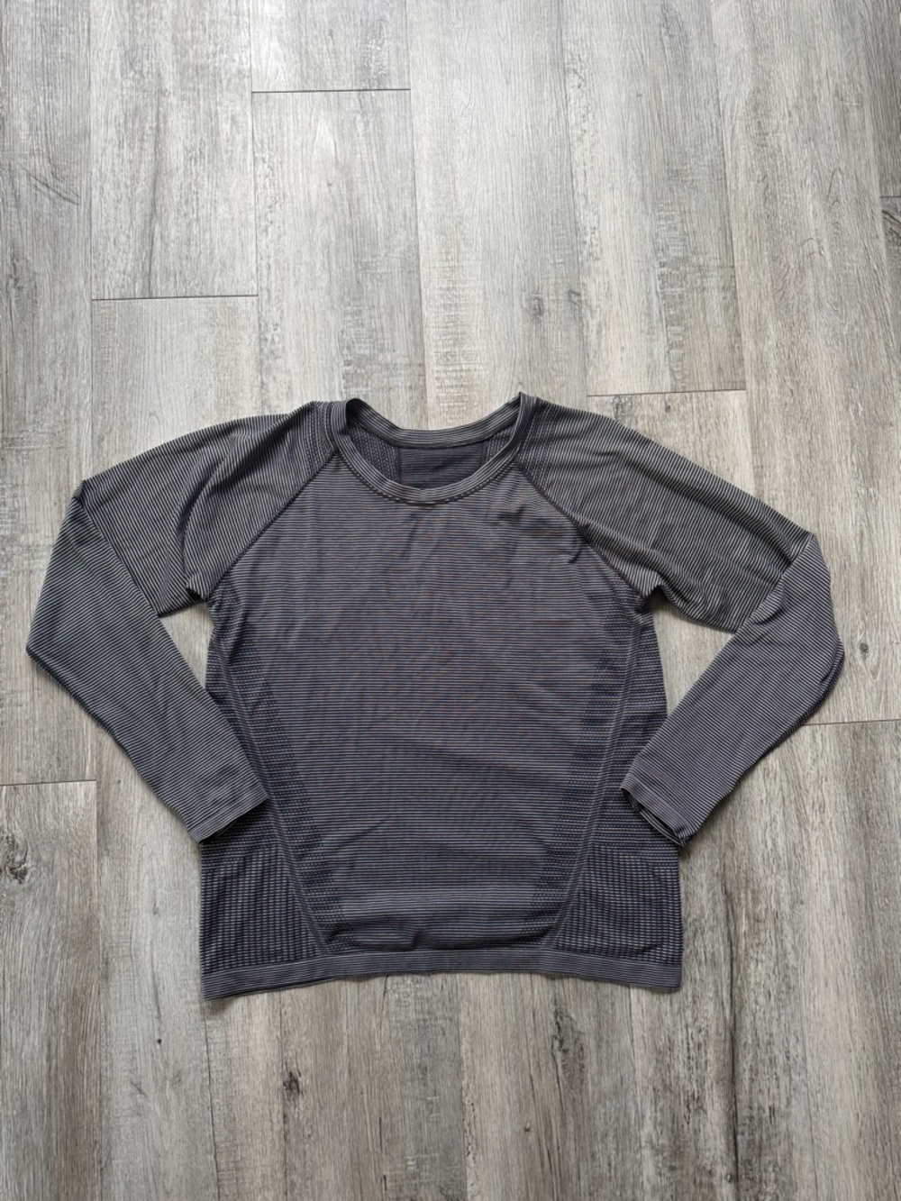 Athleta Momentum Seamless Long Sleeve Top